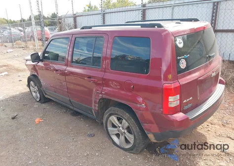 2017 Jeep Patriot Latitude 4X4 z USA, uszkodzony, nr VIN 1C4NJRFB5HD175350